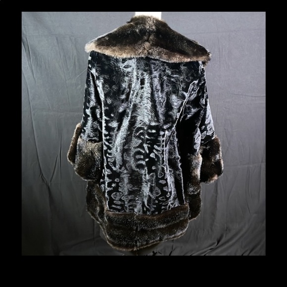Vintage Tocci Luxury Coat - Picture 5 of 14